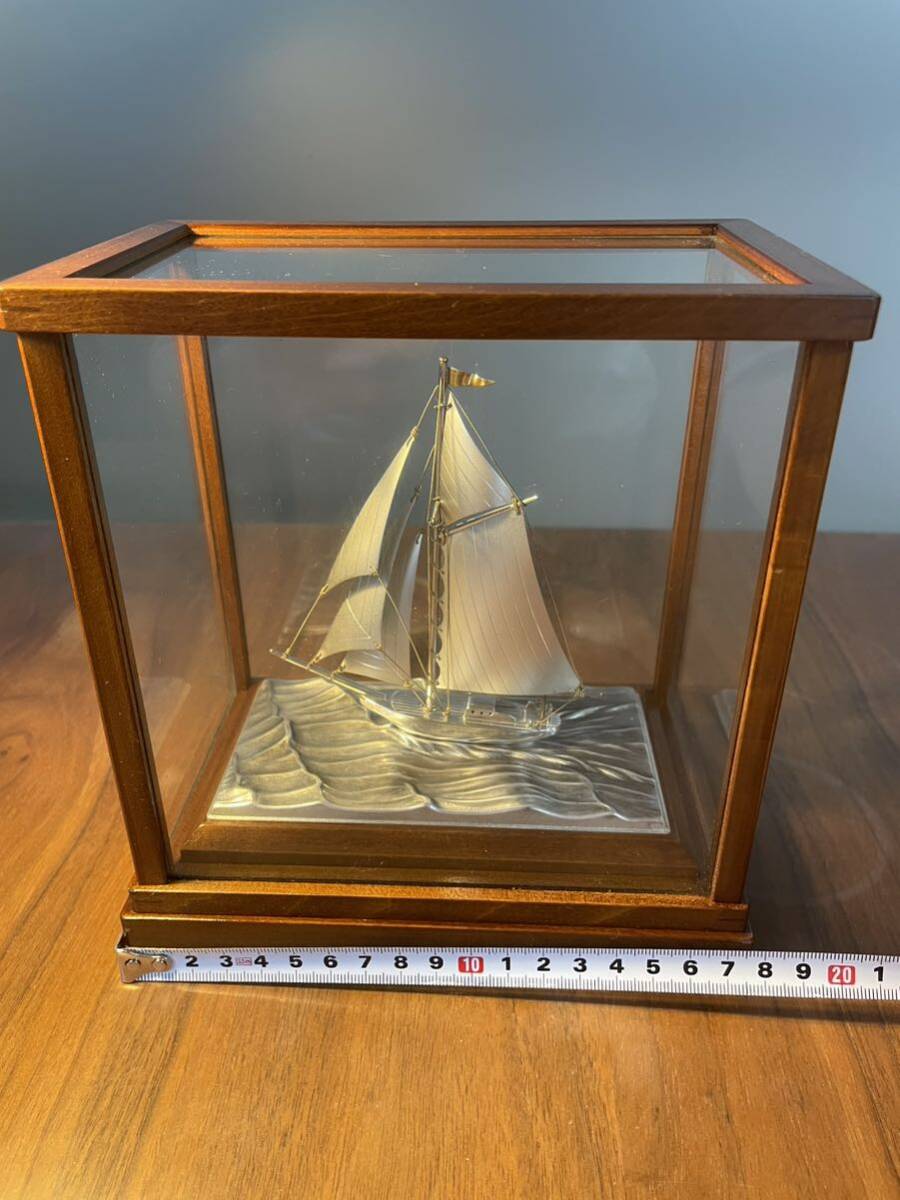 《値下即決早い者勝ち》銀 ヨット STERLING 960 刻印 スターリングシルバー SEKI 関工芸 置物 ガラスケース 木箱 船 帆船 銀製 SILVERの画像9