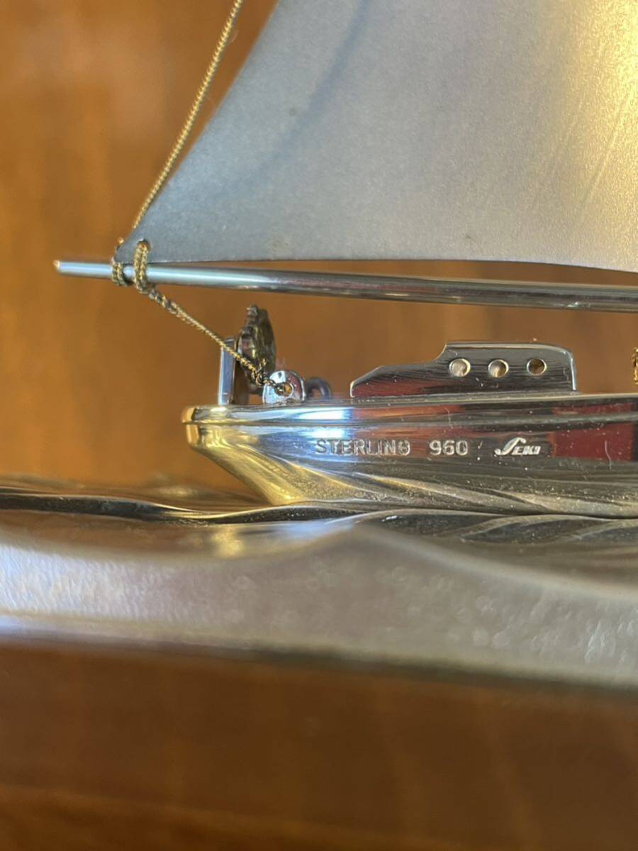 《値下即決早い者勝ち》銀 ヨット STERLING 960 刻印 スターリングシルバー SEKI 関工芸 置物 ガラスケース 木箱 船 帆船 銀製 SILVERの画像2