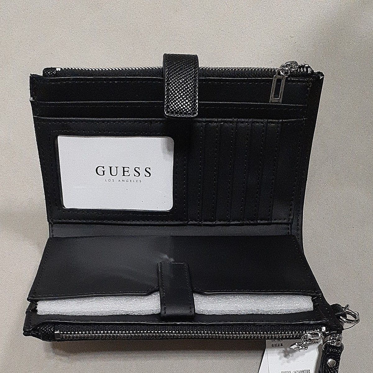 【新品未使用タグ付き箱無し】GUESS　ゲス　財布　長財布　カード入れ