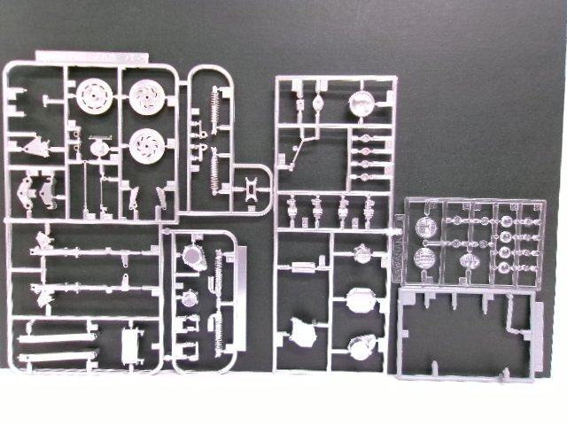 アオシマ 1/12 カワサキ Z II バリバリマシン キット (2502-247)_画像7