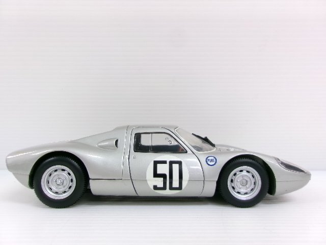ミニチャンプス 1/18 ポルシェ 904 GTS レーシング #50 1964 (1331-356)の画像3