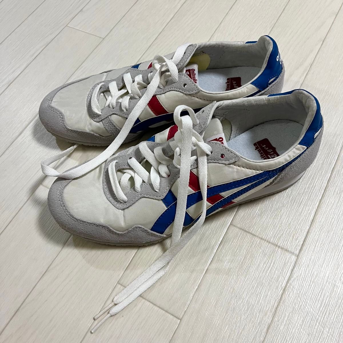 タグなし未使用 新品未使用 オニツカタイガー スニーカー SERRANO トリコロール 本革 Onitsuka Tiger