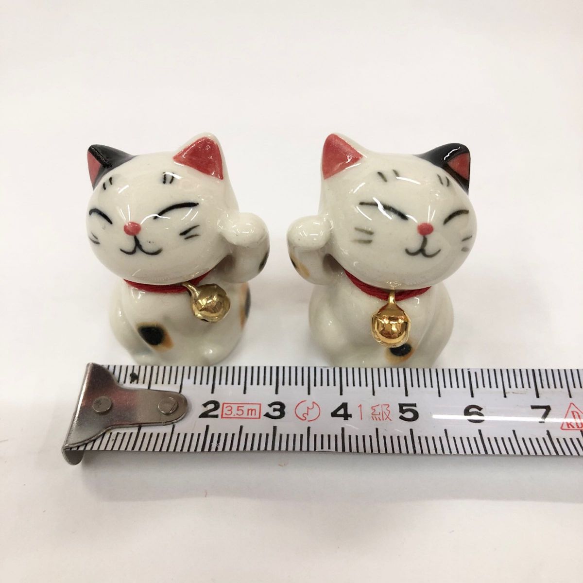 新品【みけ猫】ミニサイズペア招き猫 陶器 縁起物 置物 【日本製】