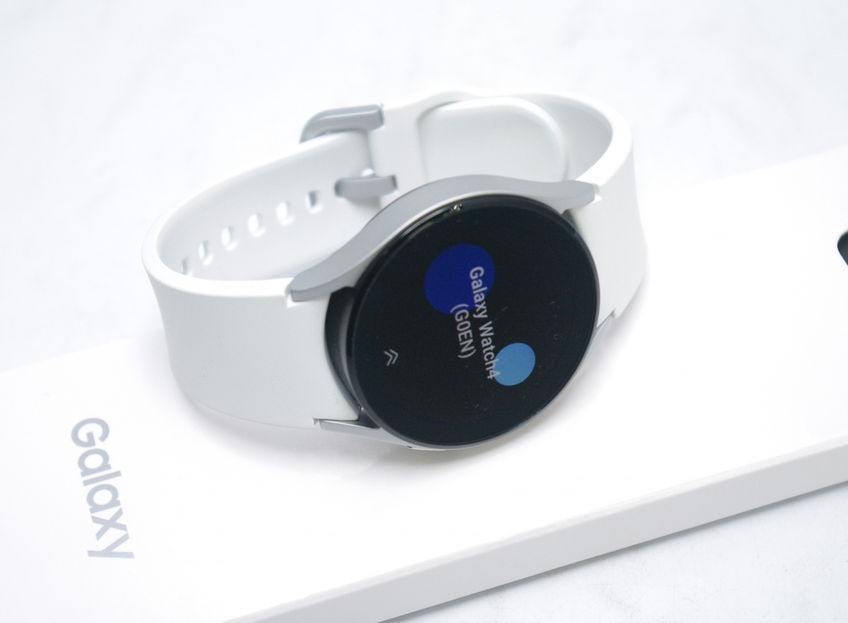 1* Sumsung Galaxy Watch4 SM-R860NZSAXJP シルバー サムスン ギャラクシーウォッチ スマートウォッチ 中古品 40mm