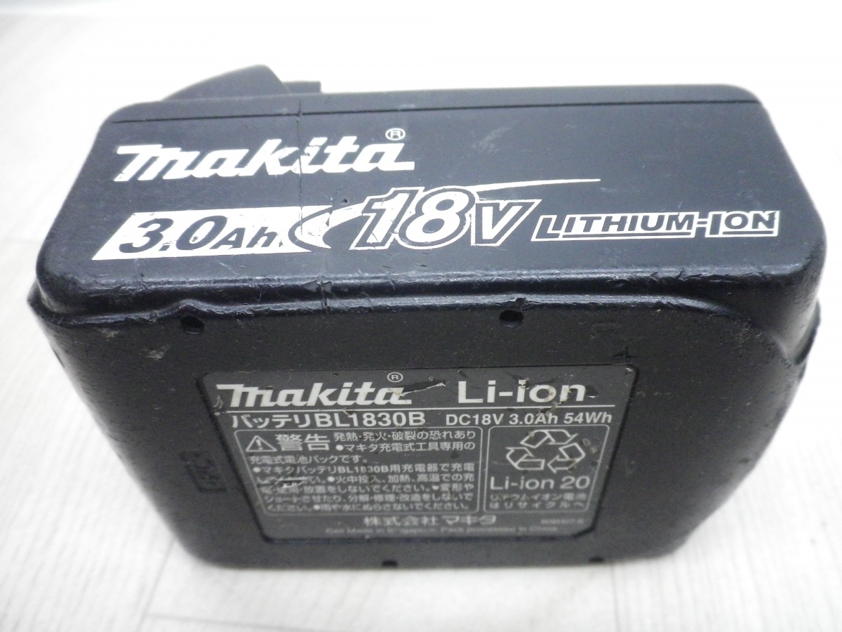 中古 makita マキタ TM52D 充電式 マルチツール 本体 18V3.0Ah バッテリー付きの画像9
