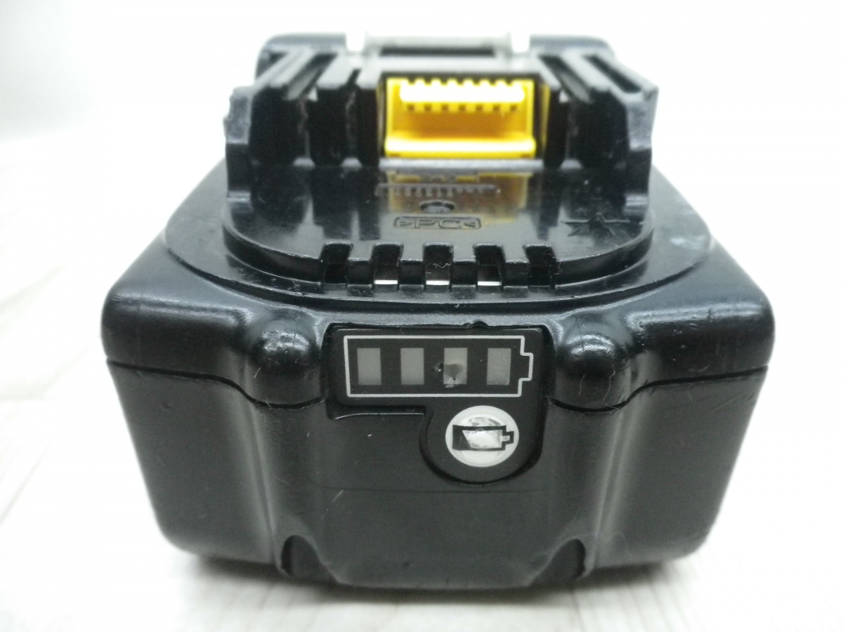 中古 makita マキタ TM52D 充電式 マルチツール 本体 18V3.0Ah バッテリー付きの画像10