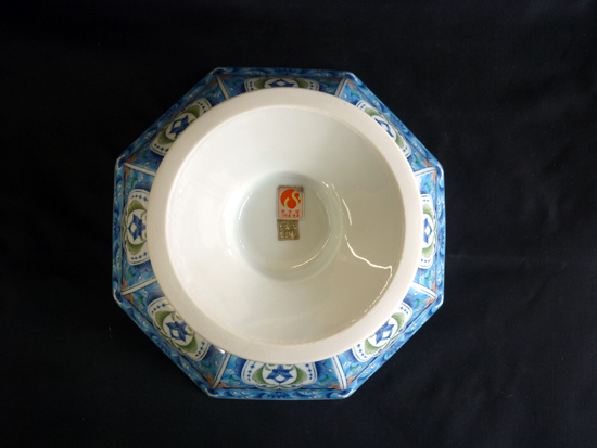 美品 三洋陶器 龍峰窯 金七宝高台鉢 陶器 和食器 直径20.4cm 青地 金縁 _画像4