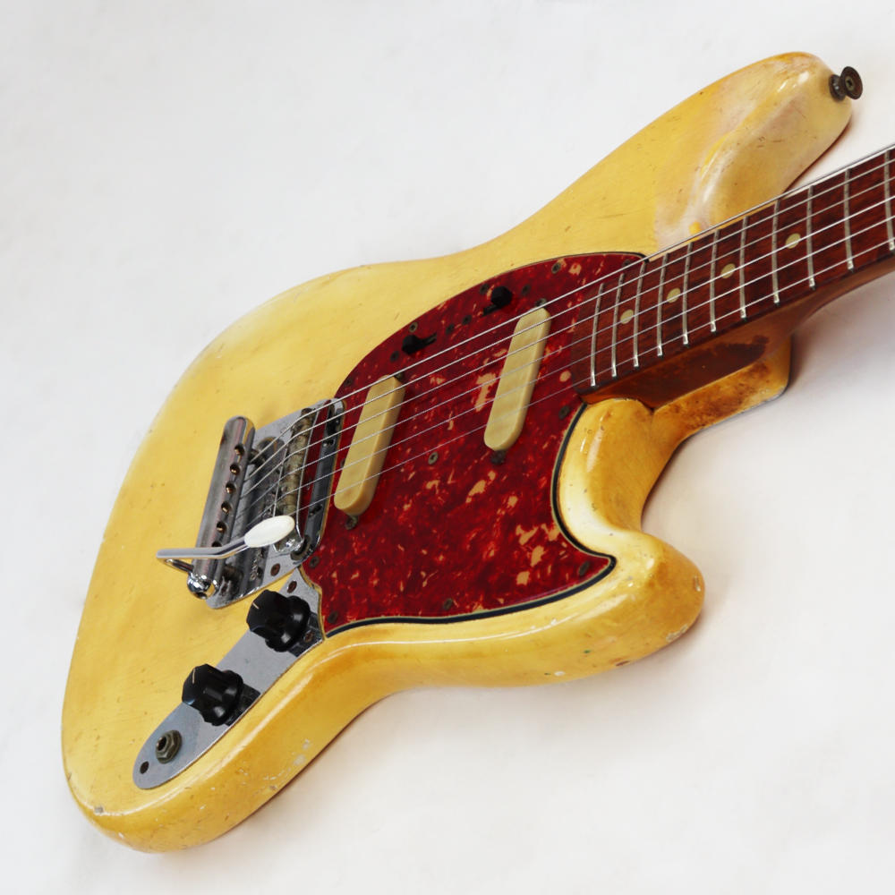 Fender Mustang White 1965 год производства электрогитара [ б/у ]
