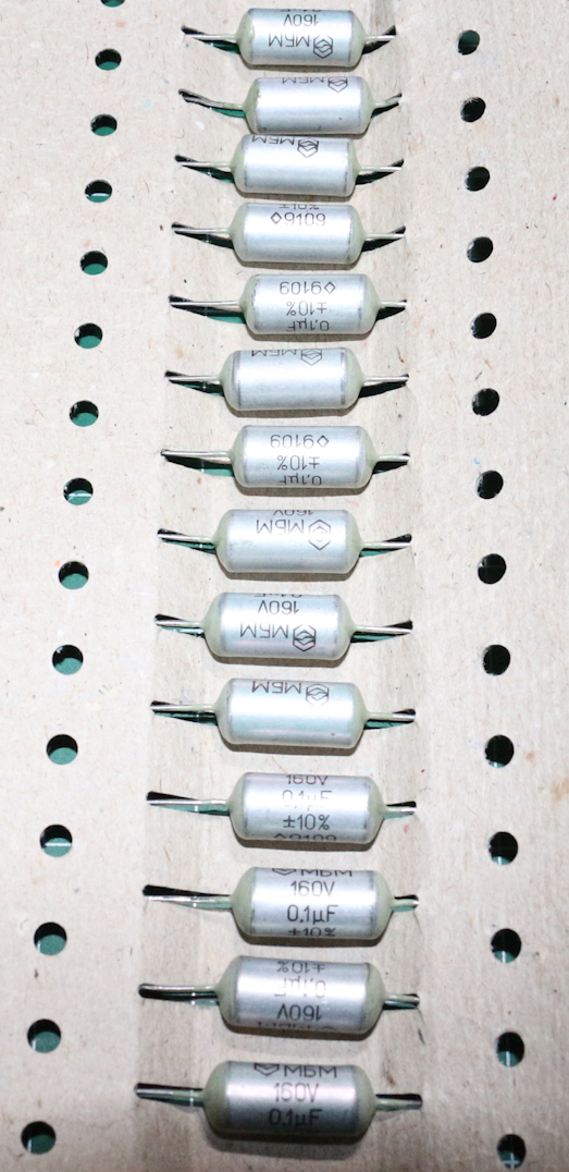 ヤフオク 14個セット 激安 0.1uF160V 噂の初期型 MBM 音質コンデンサ（Tone cap） 金属/紙/金属 コンデンサ gui_画像1