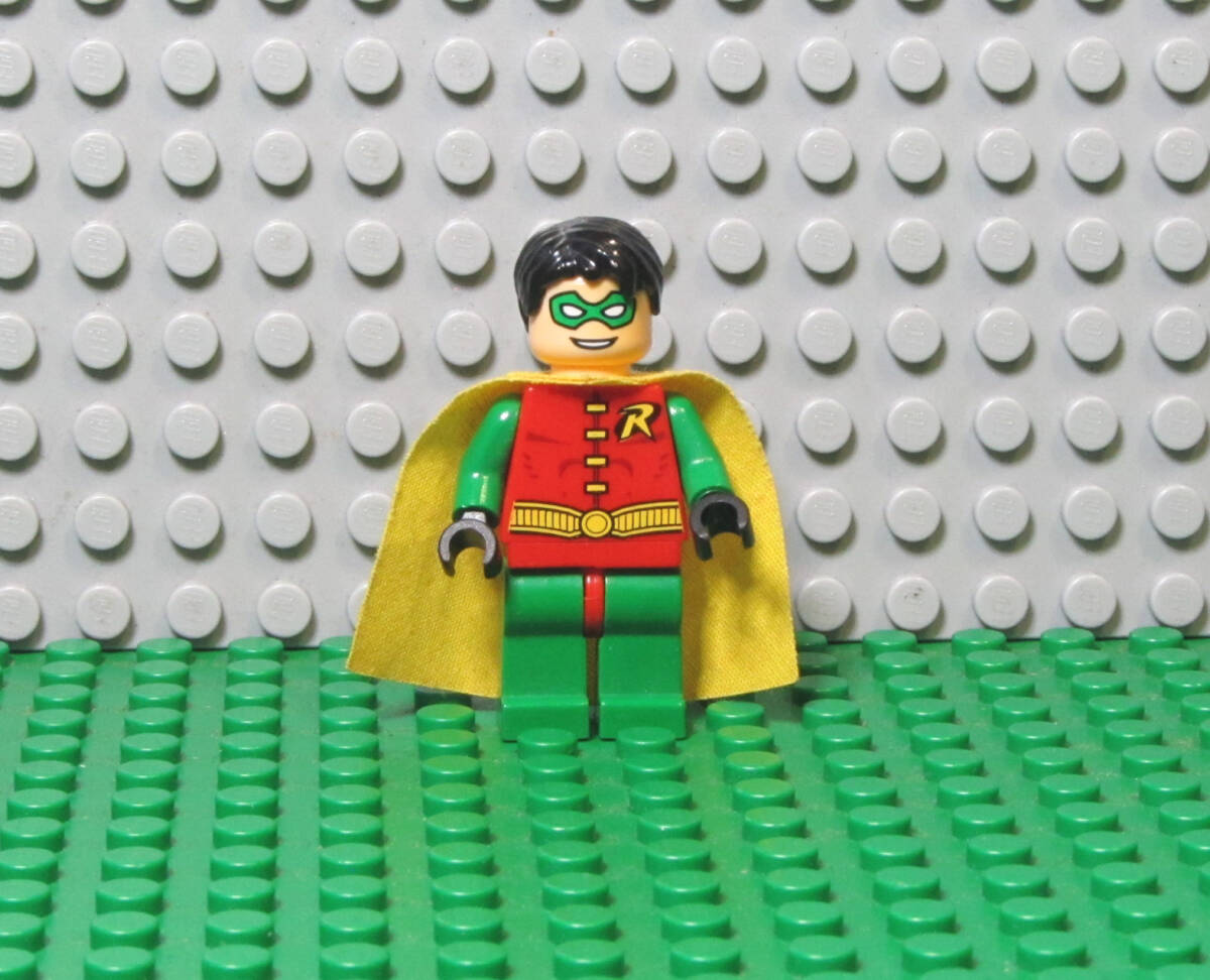 6M579-ミニフィグ凸LEGO バットマン-Batman Iシリーズ ロビン-Robinの画像1