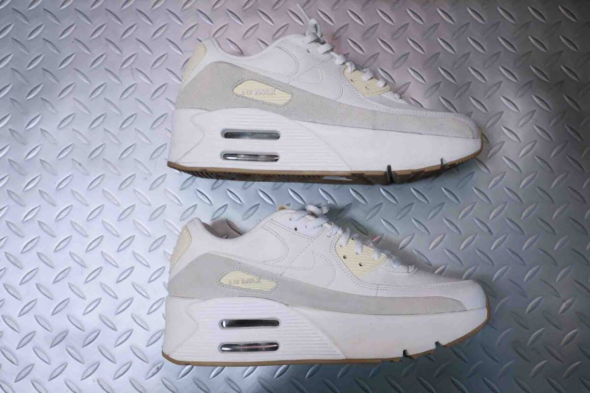 【送料無料】NIKE AIR MAX 90 LV8 ナイキ エア マックス 90 LV8 US10.5 27.5cm【元箱付き】