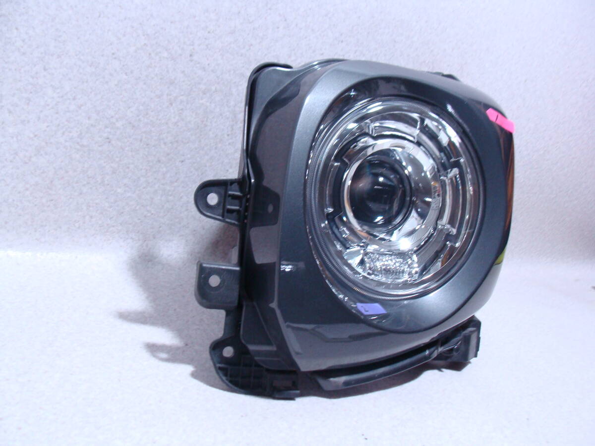 27HD7160　MK53S　スペーシアギア　 LED　ヘッドライト　左　KOITO 100-5938G_画像2