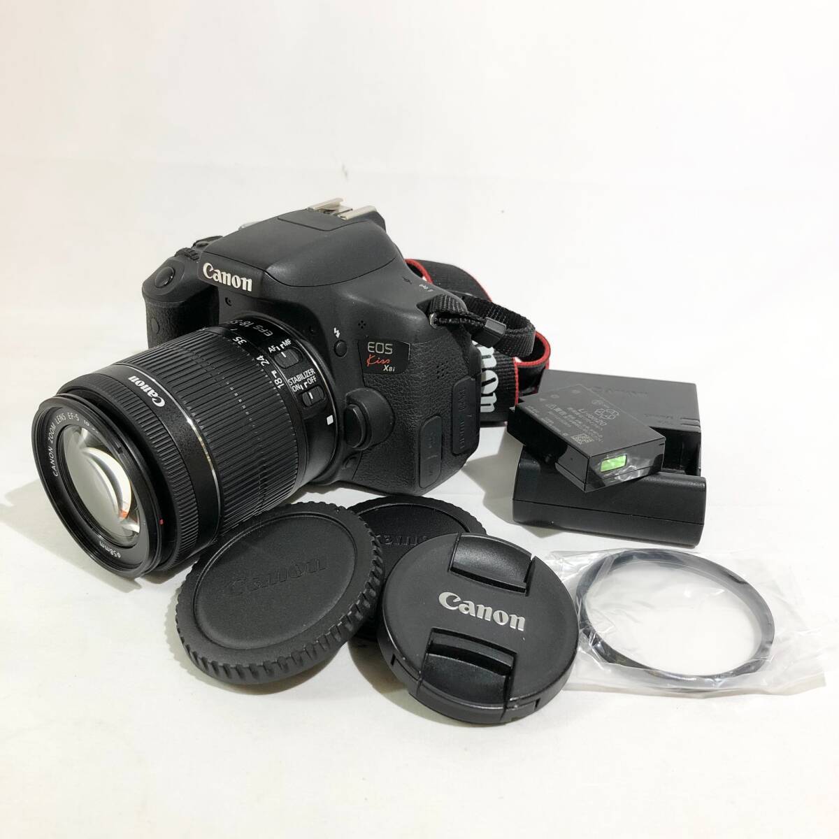 【動作確認済！】Canon キャノン　EOS Kiss X8i ZOOM LENS EF-S18-55mm 1:3.5-5.6 IS STM【2493312-1/102/rgmry】_画像1
