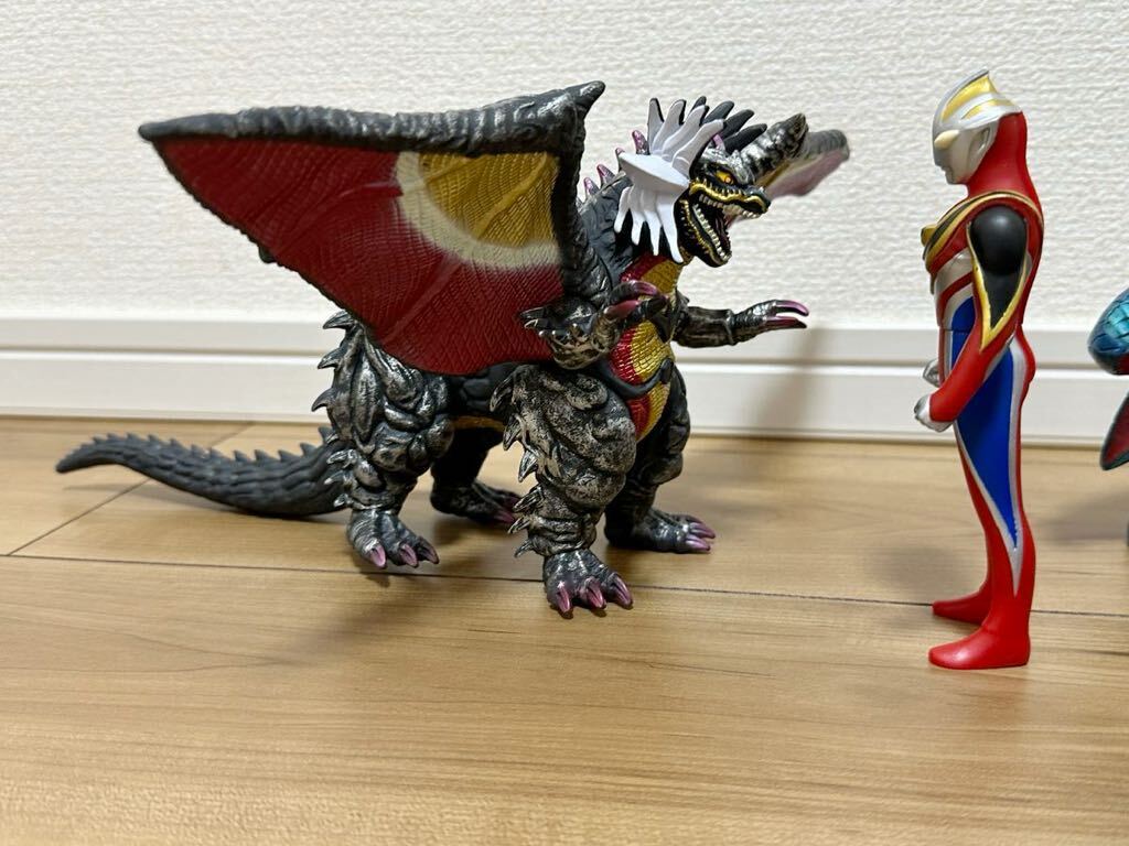 ウルトラマンガイア ウルトラマンアグル 怪獣 超獣 ソフビ ゾグ アリブンタ ウルトラマン ファイブキング 英雄勇像 スプリームヴァージョン_画像7