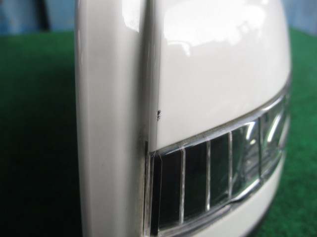 [060233]28 year * Mercedes Benz *CLA*117342*C117* right door mirror *650* white *A1178102000