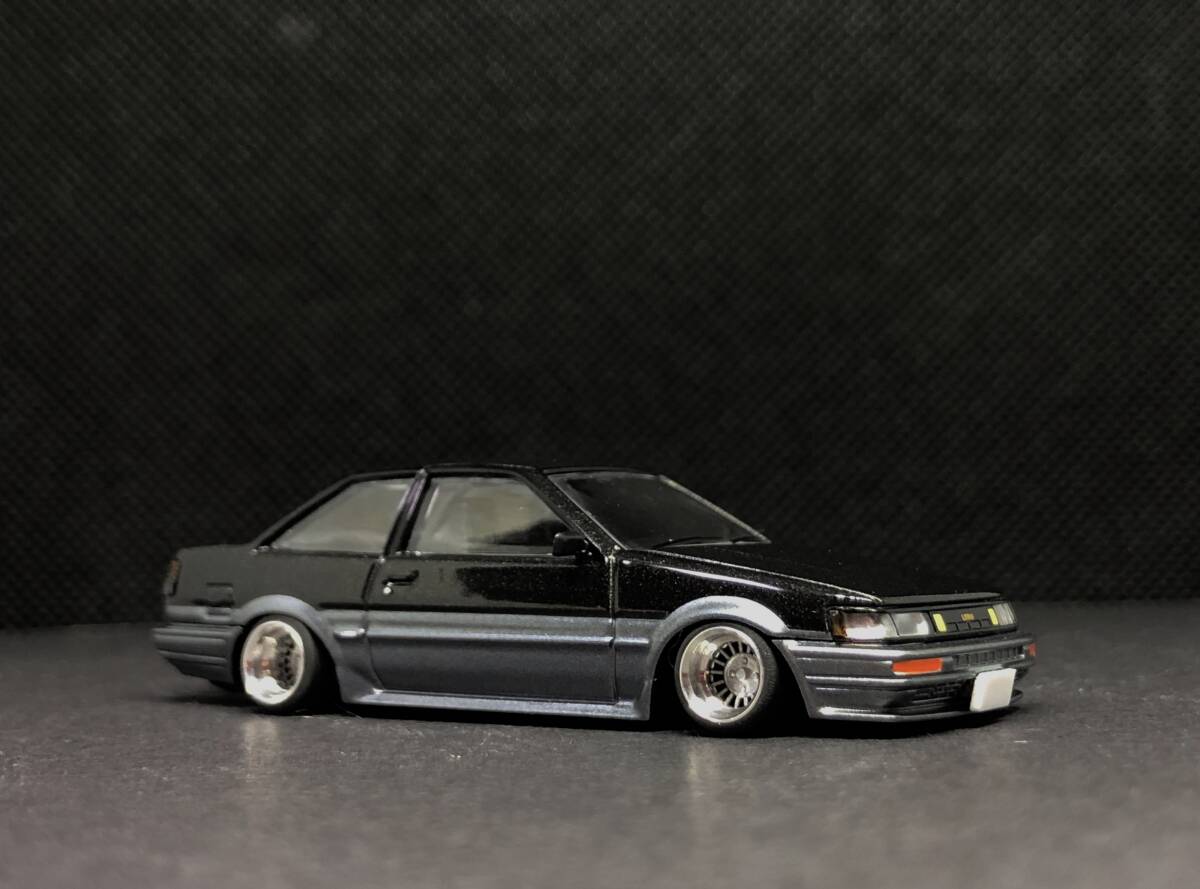 トミカリミテッドヴィンテージ 1/64 トヨタ カローラレビン 2ドア GT-APEX (85年式) 改 深リム AE86の画像4