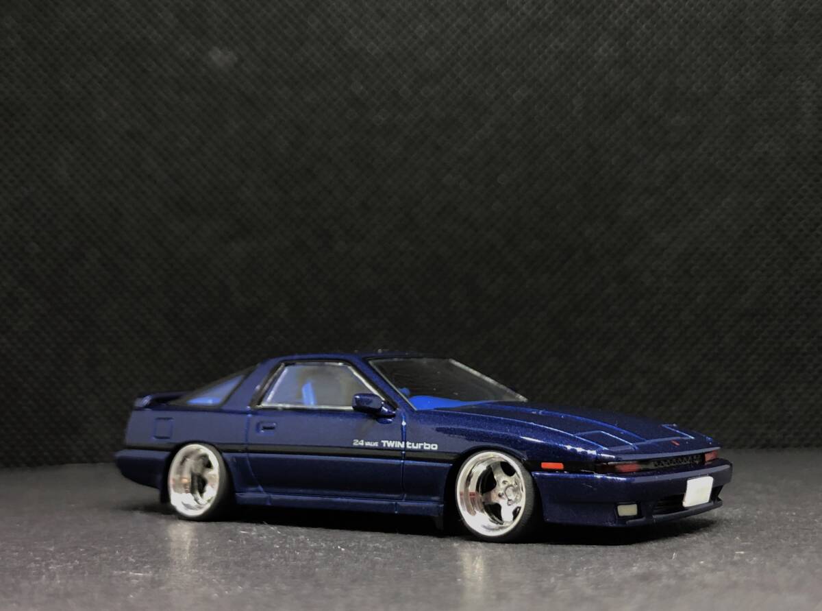 トミカリミテッドヴィンテージ 1/64 トヨタ スープラ 2.0GT ツインターボ (87年式) 改 深リム_画像4