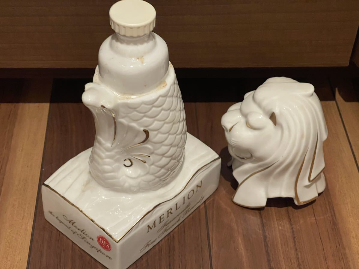 1円スタート マーライオン MERLION フレンチ ブランデー 白陶器ボトル 空ボトル 陶器 アンティーク 置物 インテリア_画像7