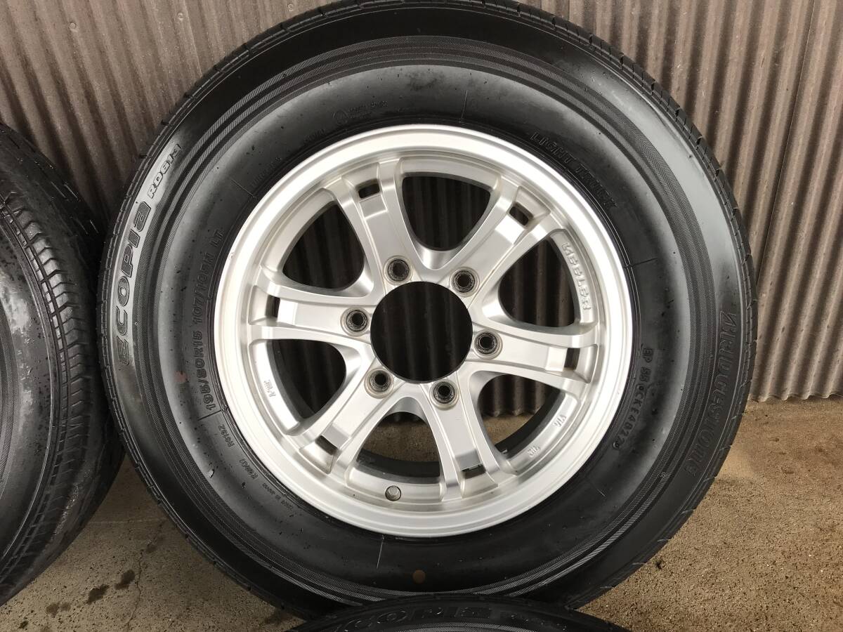 【中古ホイ－ルセット】ハイエ－ス200系 BS RD613 195/80R15 107N + 社外品アルミ　4本セット◆W301_※細かい傷汚れ有り