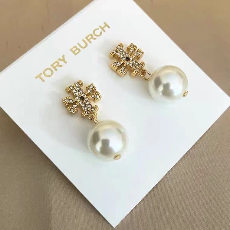 新品未使用　TB011-01 Tory Burch トリーバーチ　定番 ロゴ キラピアス　パール　ゴールド_画像7