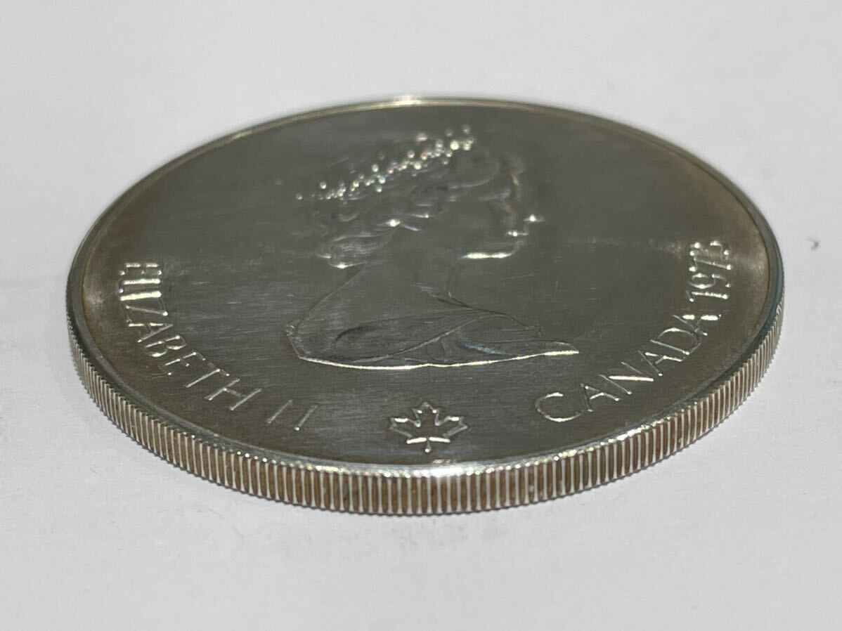 モントリオールオリンピック 5ドル カナダ エリザベス2世 1976 銀貨 _画像4