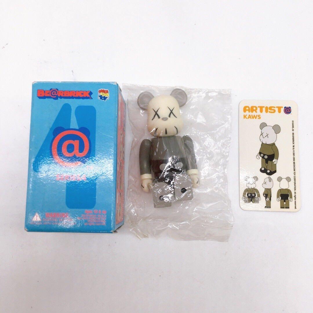 BE@RBRICK シリーズ4 アーティスト KAWS 100% メディコムトイ BE@RBRICK シリーズ4 アーティスト KAWS 100% メディコムトイ