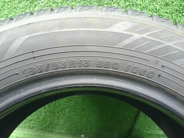 ヨコハマ　22年製スタッドレスタイヤ1本　15インチ　YOKOHAMA IG60 185/65R15 （230646）_画像3