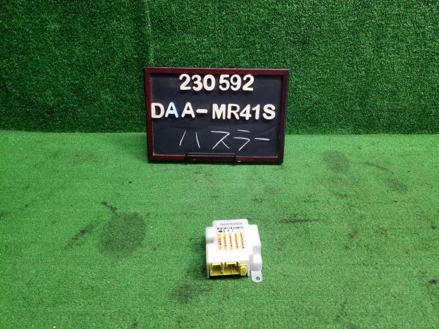 ハスラー DAA-MR41S エアバックコンピューター ABコントロールユニット 38910-65P00 自社品番230592_画像1