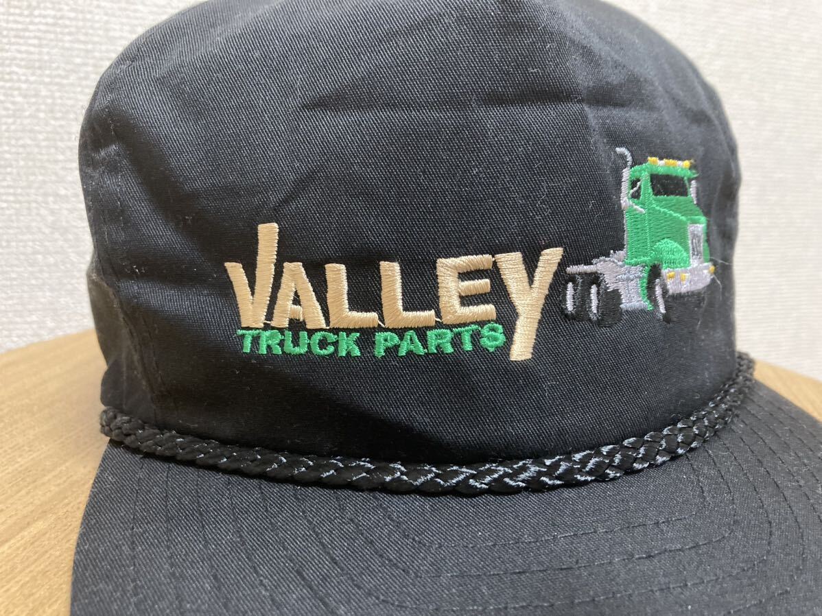 80's 90's USAヴィンテージ VALLEY TRUCK PARTS キャップ 帽子 トラッカーキャップ ロゴ刺繍 黒 NISSUN CAP /80年代 90年代_画像2