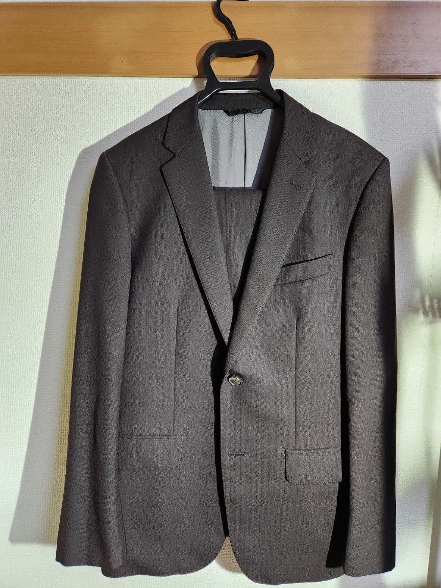 AOKI・アオキ　チャコールグレーのスーツ上下（MAJIブランド）　Y5サイズ スーツ
