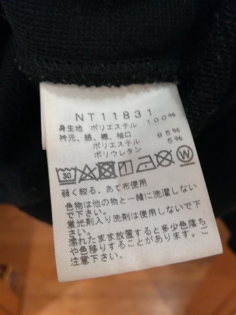 THE NORTH FACE　ノースフェイス　Square logo Hoodie　スクエアロゴフーディー　パーカー