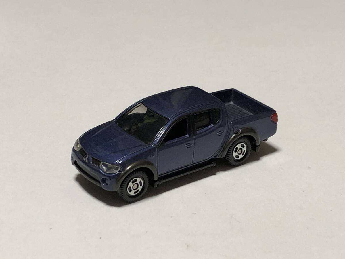 トミカ TOMICA 三菱 ミツビシ　トライトン 　MITSUBISHI TRITON 中国製　 タカラトミー_画像1