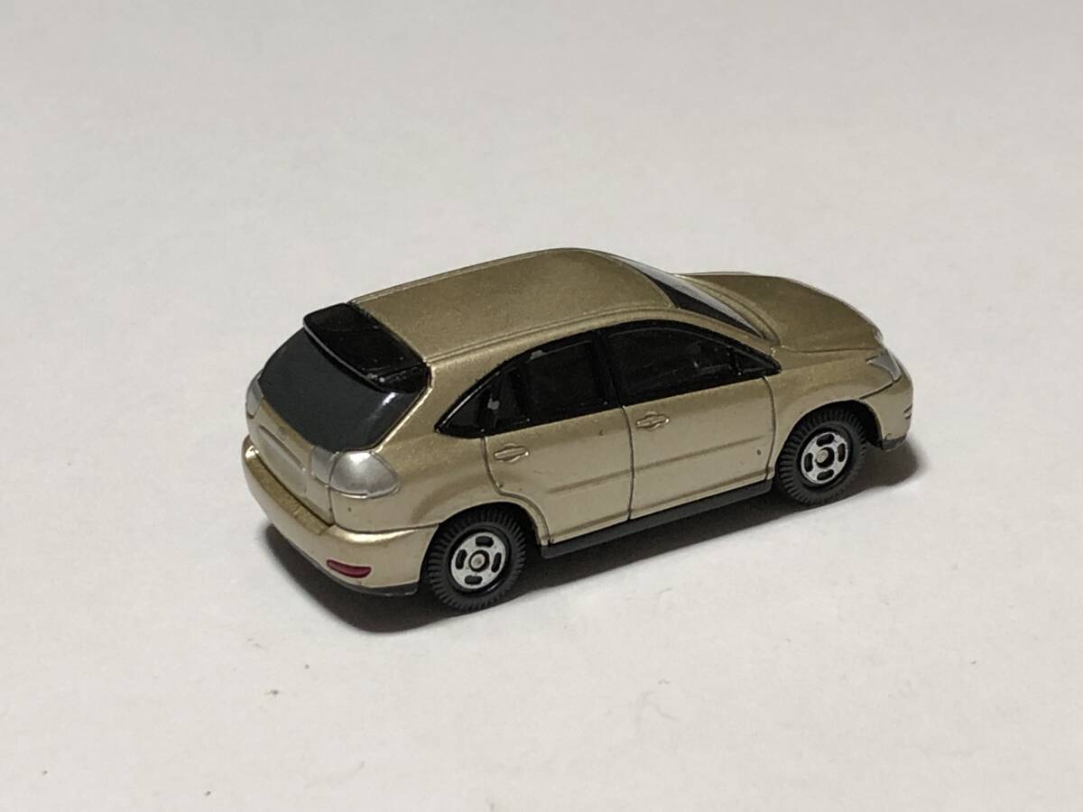 トミカ TOMICA トヨタ　ハリアー ゴールド　TOYOTA HARRIER NO.62 中国製 タカラトミー　2004_画像5