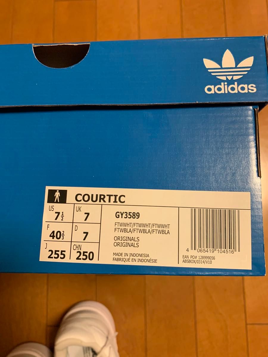 【新品･未使用】adidas COURTIC(GY3589)スニーカー 7 2/1(25.5)