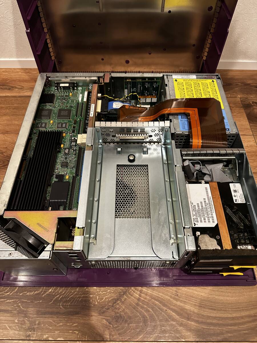 SGI Silicon Graphics Indigo2 Maximum IMPACT_画像4