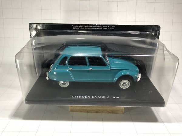 Hachette Citroen 1/24 シトロエン DYANE 6 1970_画像1