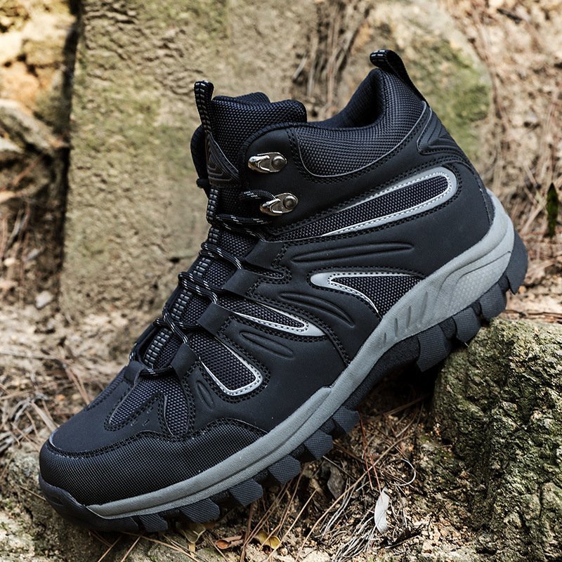  trekking shoes men's outdoor shoes high King walking camp mountain climbing shoes . slide enduring . large size 24.5~28cm green 