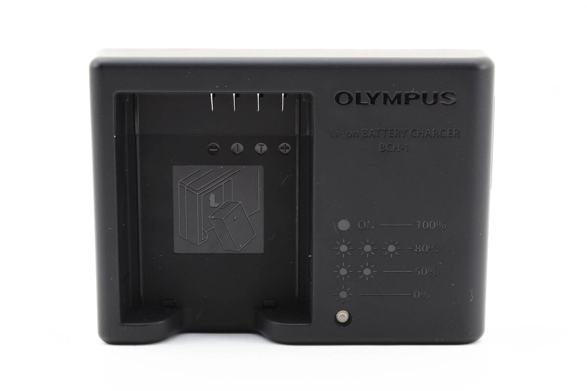 ★☆【ほぼ未使用・完動美品】オリンパス OLYMPUS　BCH-1　充電器　元箱付き ☆★_画像2