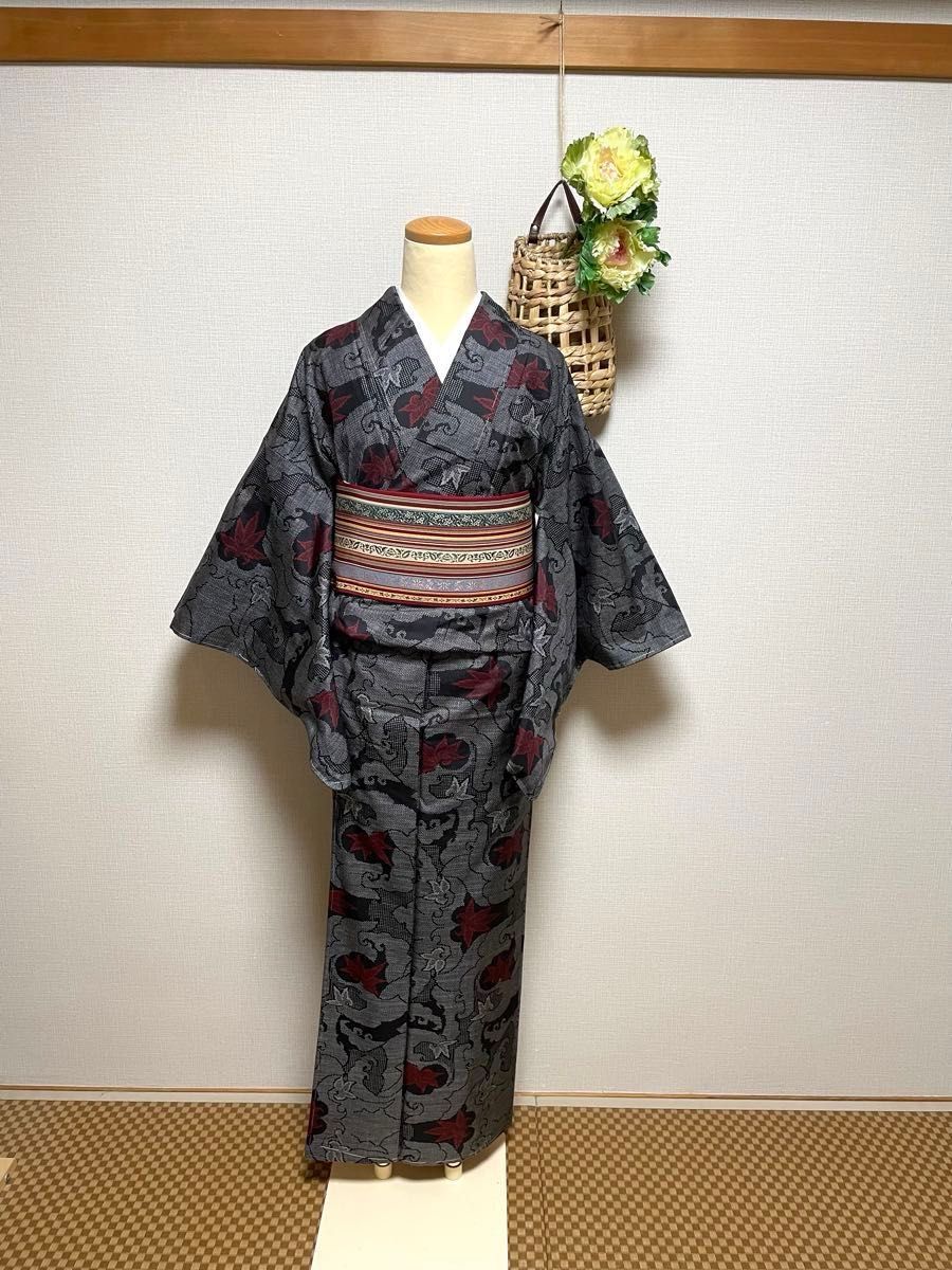 未使用 袷の大島紬 身丈(肩から)158㎝ &博多半幅帯のセット 未使用 袷の大島紬 身丈(肩から)158㎝ &博多半幅帯のセット