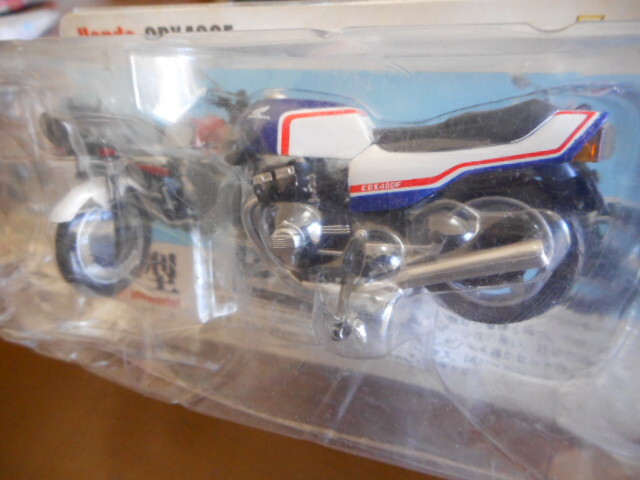 ★★1/24 フルタ Furuta ホンダ Honda CBX400F 中型バイクメモリアル 400 ブルー/ホワイト 1981★★の画像3