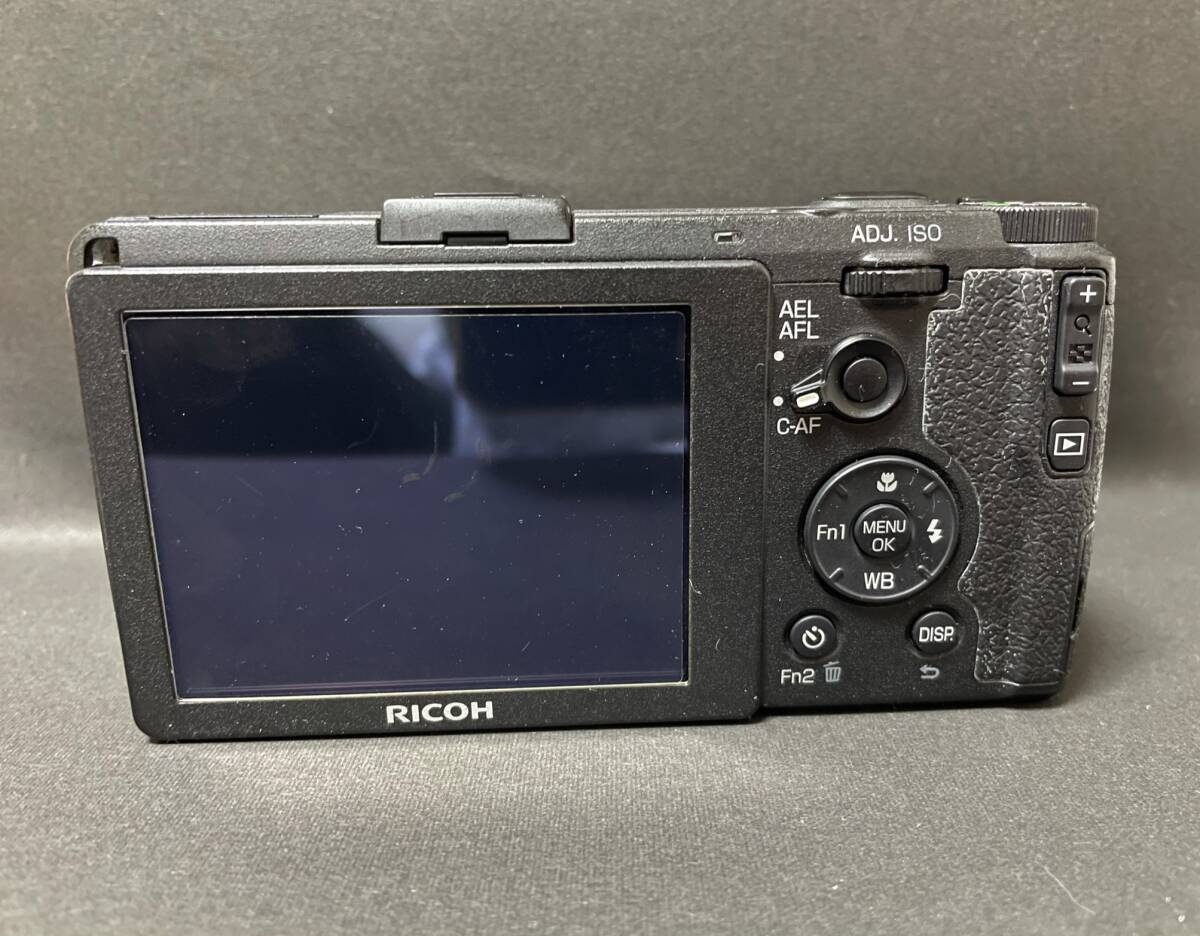 RICOH デジタルカメラ GR APS-CサイズCMOSセンサー シャッター回数 5046回の画像2