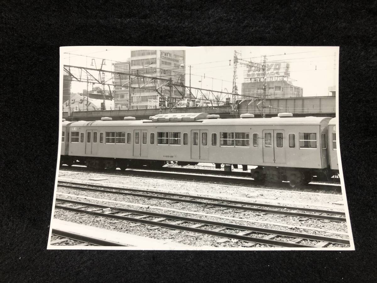 【昔の鉄道写真】L675-2■品川駅■■モハ103+サハ103■昭52.5.20■国鉄_画像1