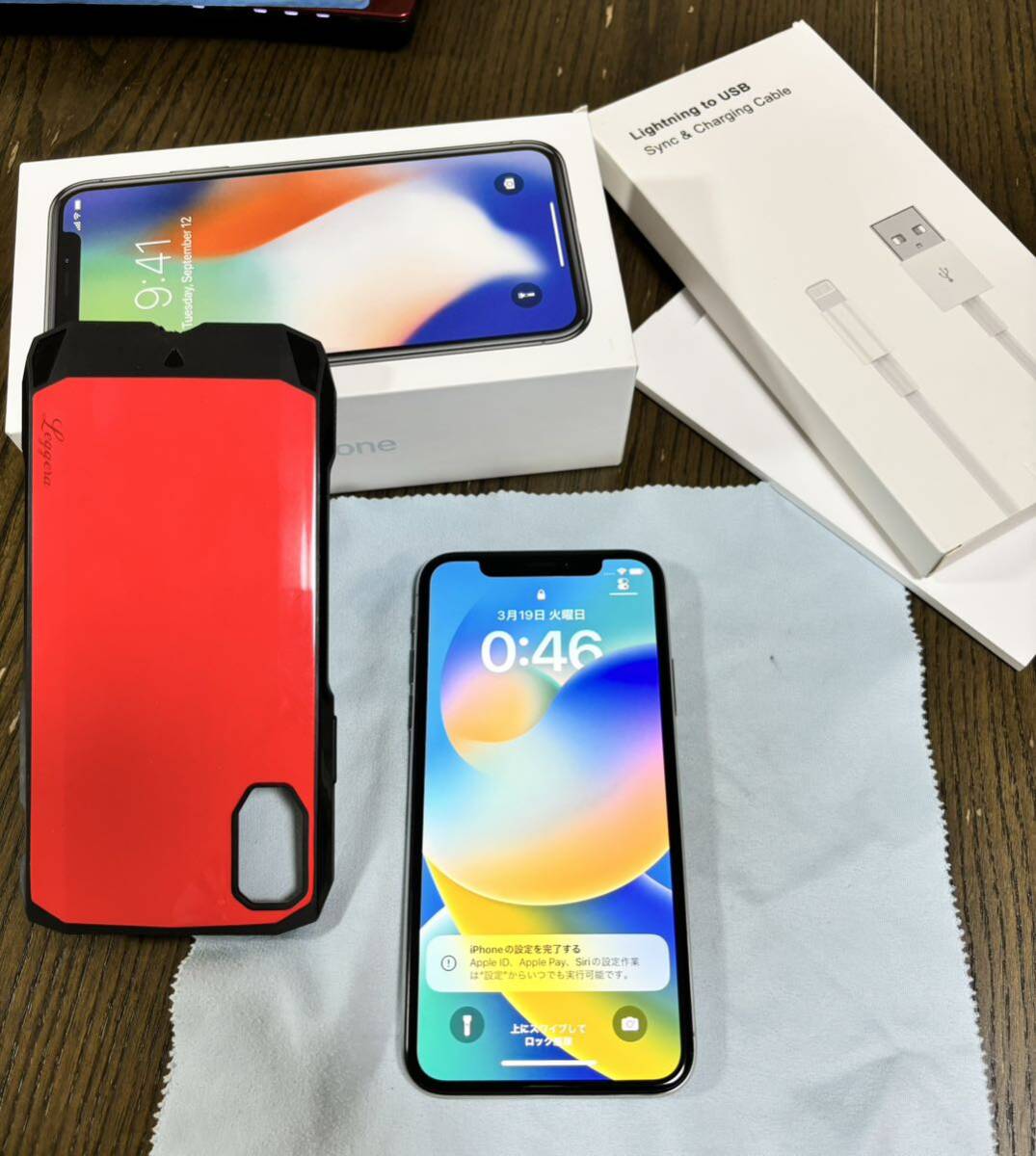 美品 ★完動品 ★バッテリ容量100％ SIMフリー Apple iPhoneX 256GB シルバー SIMロック解除済 iphone X