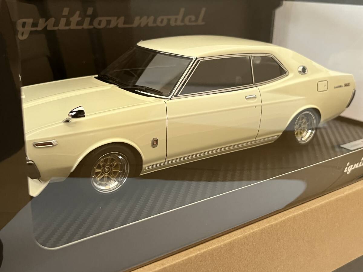 ignition model イグニッションモデル IG3038 1/18 Nissan Laurel 2000SGX(C130)White 日産ローレル 2000SGX ホワイト クリアケース未開封の画像5