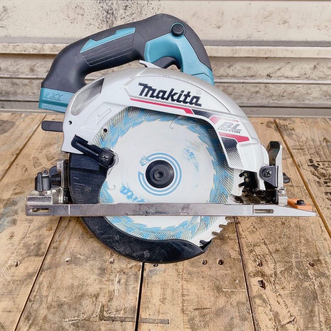 Yahoo!オークション - 動作品 消耗少 makita マキタ 165mm 充電 Yahoo!オークション - 動作品 消耗少 makita マキタ 165mm 充電