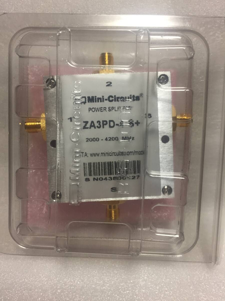 Mini-Circuits社製 3Ways DC Pass Power Splitter ZA3PD-4-S+ 2000 - 4200 MHz, 50の画像1