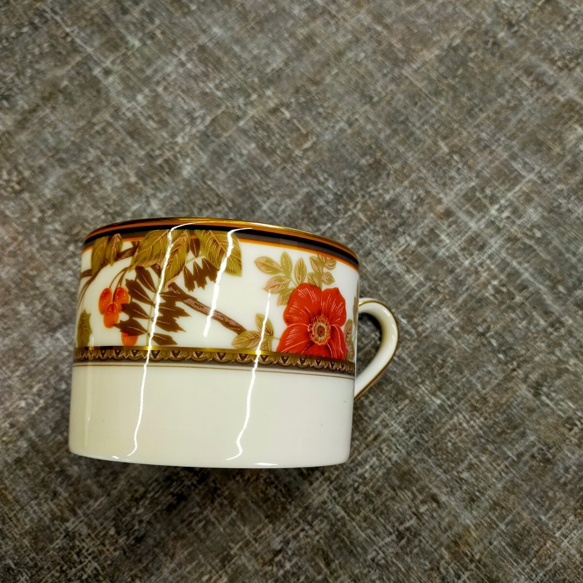 su1274 cup & saucer MIKASAmikasa ceramics gold . flowers and birds overglaze enamels pattern gold paint 