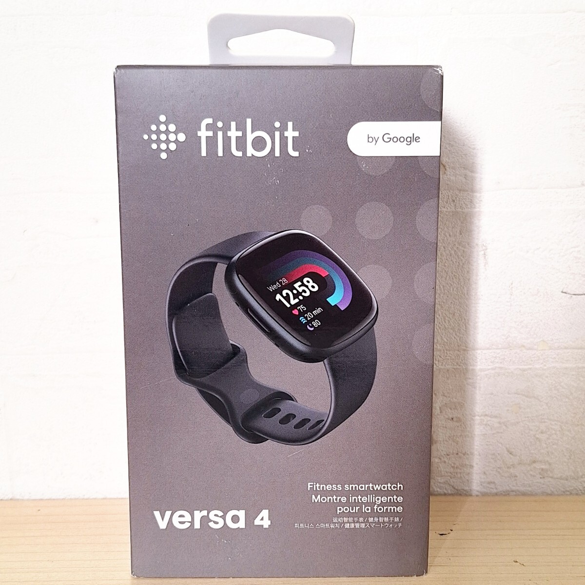 fitbit by Google フィットビット versa4 ヴァーサ FB523BKBK 健康管理スマートウォッチ スマートウォッチ ブラック 腕時計 時計 箱付き WK_画像1