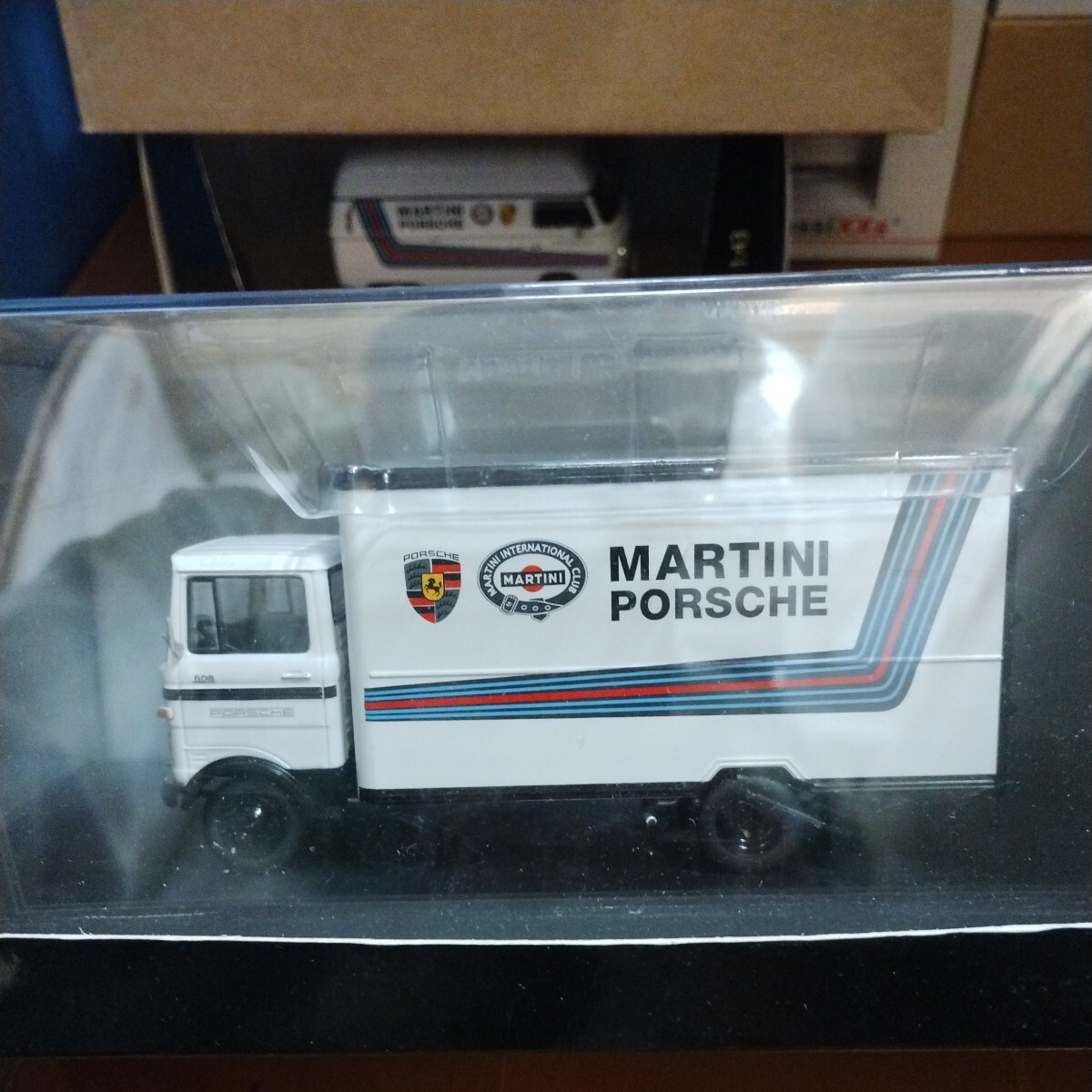 1/43 Mercedes-Benz Mercedes * Benz LP 608 support truck PORSCHE Porsche Martini MARTINI box scratch have 