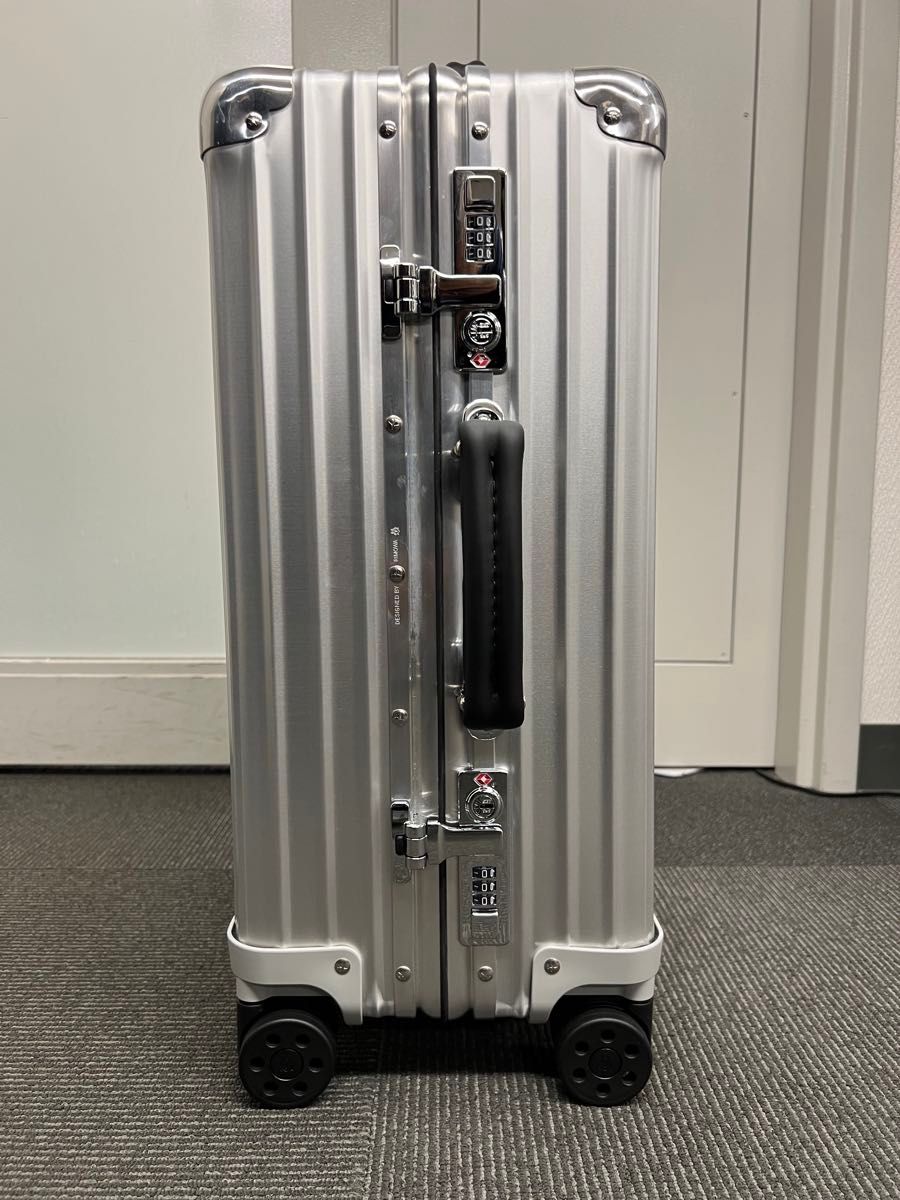RIMOWA リモワ クラシックフライト36L 新品未使用|Yahoo!フリマ RIMOWA リモワ クラシックフライト36L 新品未使用|Yahoo!フリマ